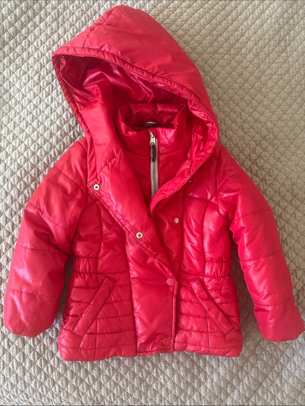 Tommy Hilfiger Girls Bright Red Hooded Puffer Jacket size 4T